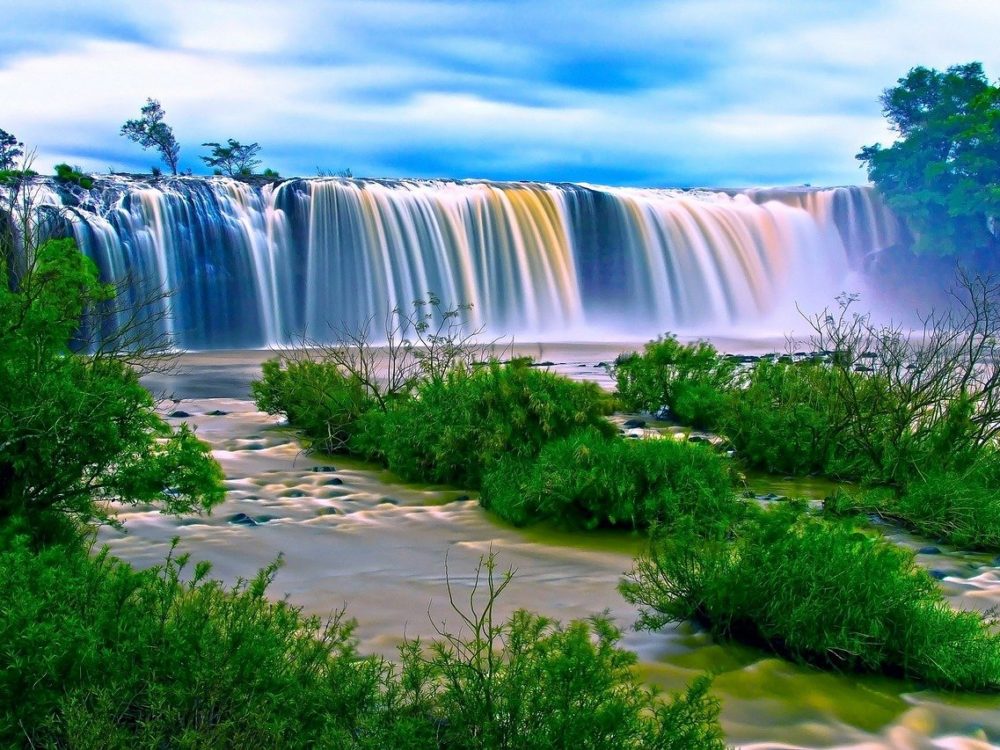 waterfall-163579_1280